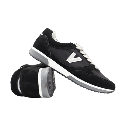 Sneaker 1350