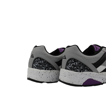 Sneaker 1537